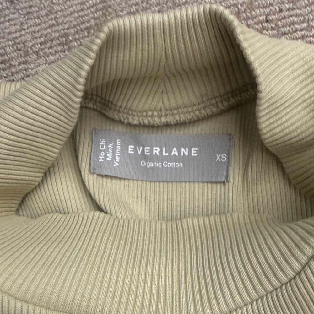 Everlane Ribbed Cropped Top - Picture 3 of 3
